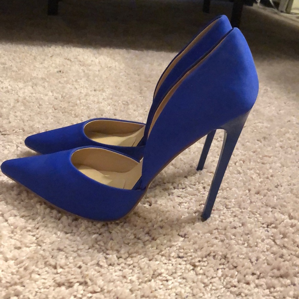 Royal blue pumps